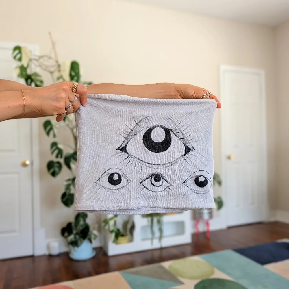 Brandy Melville Gray Eye-Graphic Strapless Tube Top - Picture 4 of 9